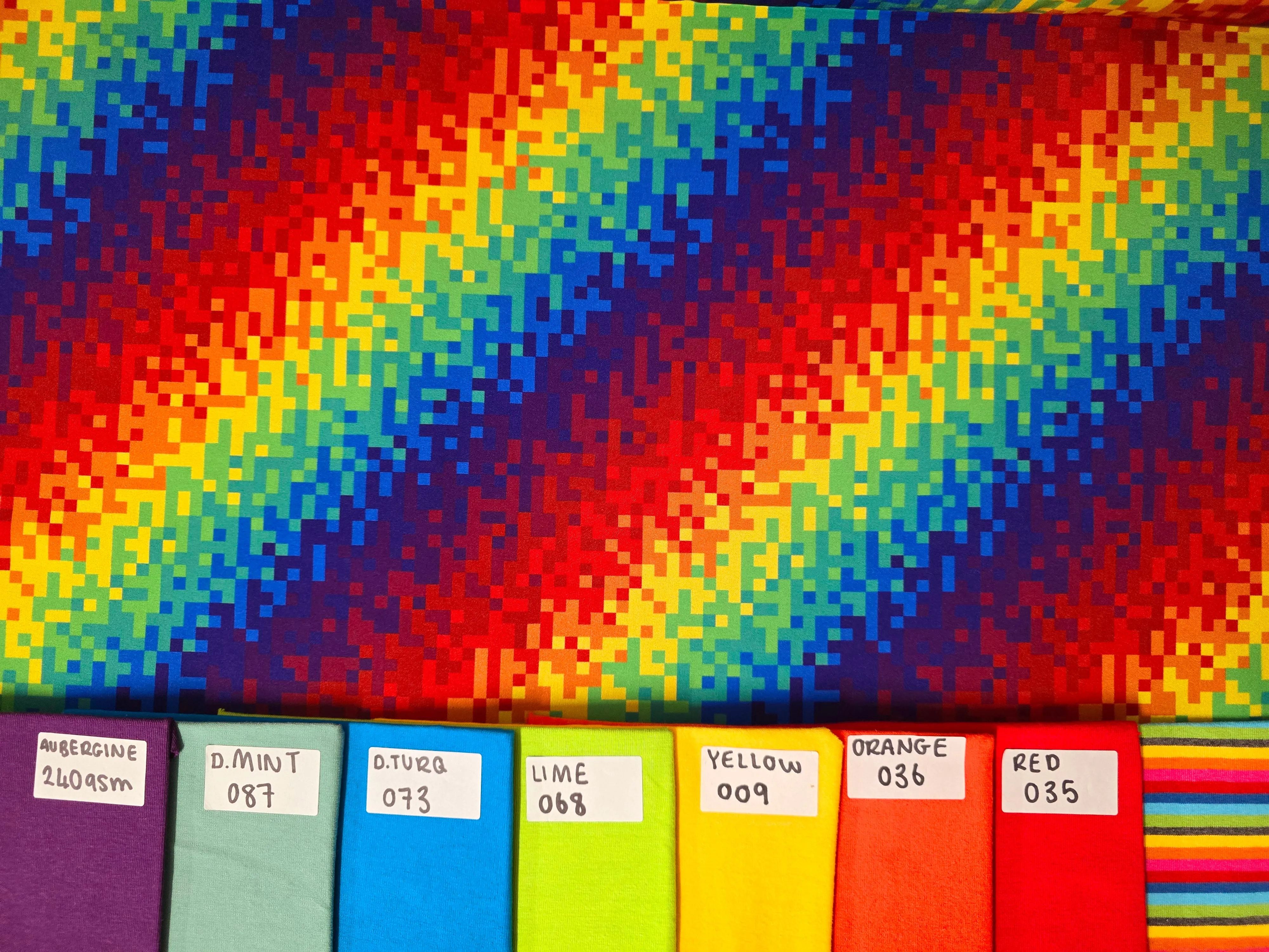 1.61M REMNANT RAINBOW ABSTRACT DIGITAL SOFT SHELL