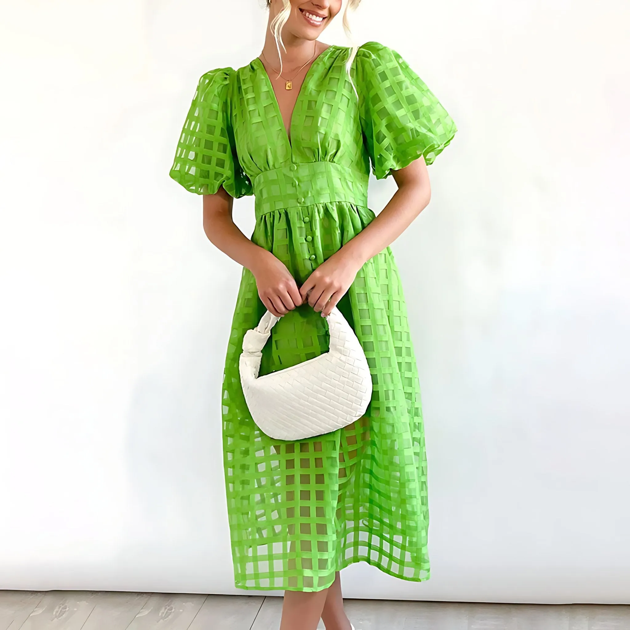 Charlotte | Neat and Elegant