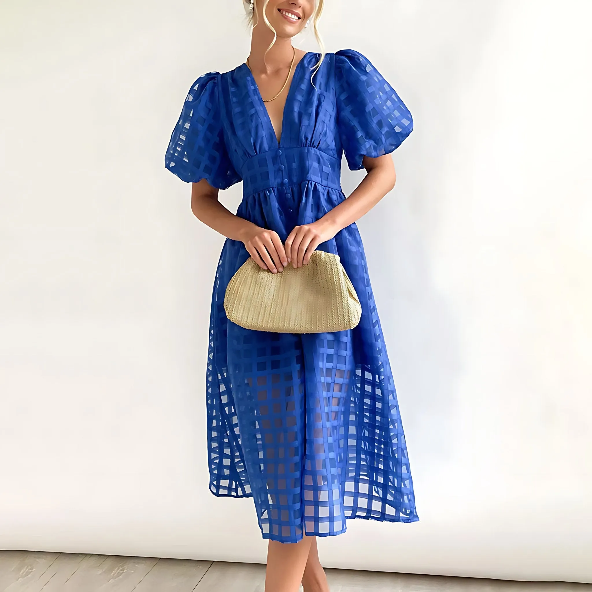 Charlotte | Neat and Elegant