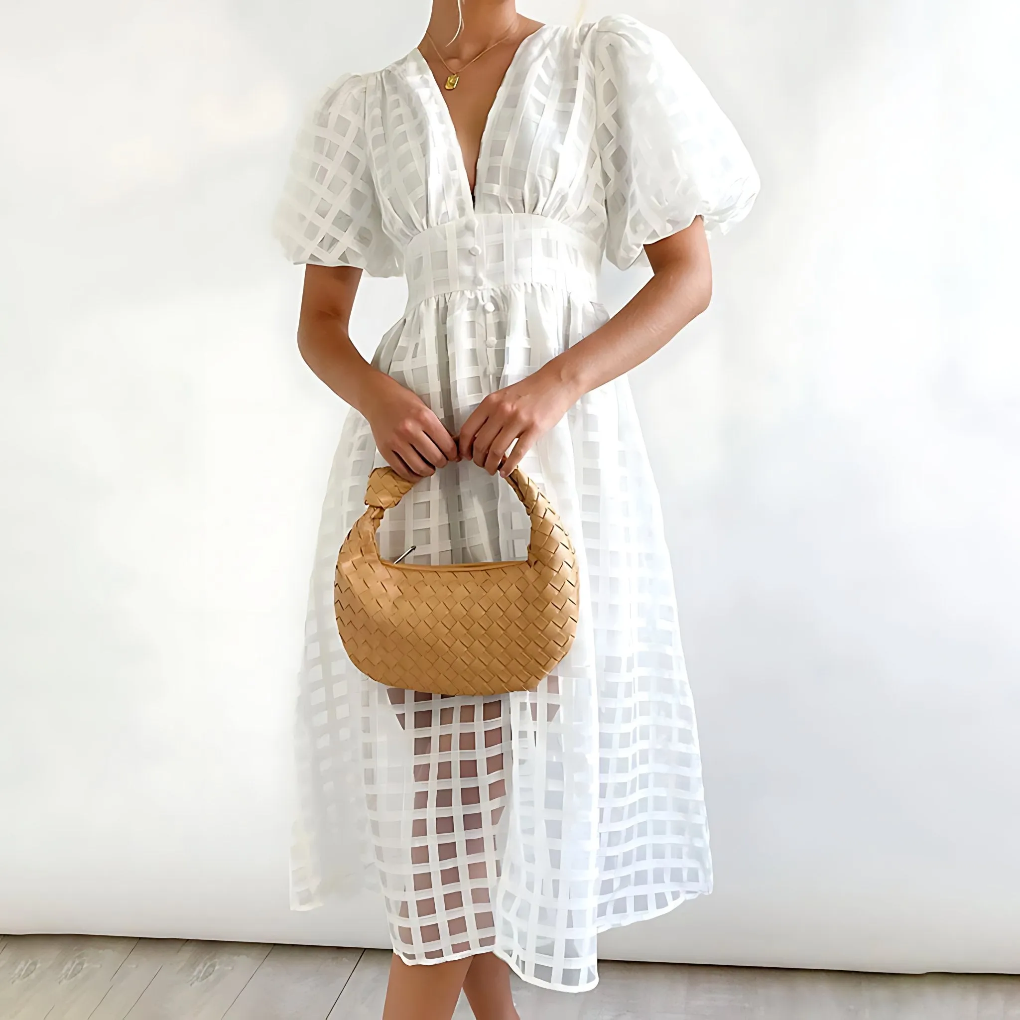 Charlotte | Neat and Elegant