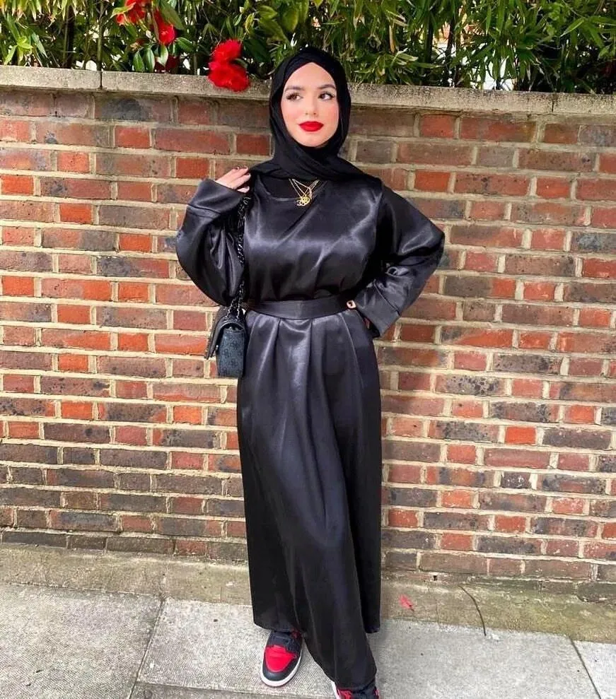Elegant Abaya Dress - Black