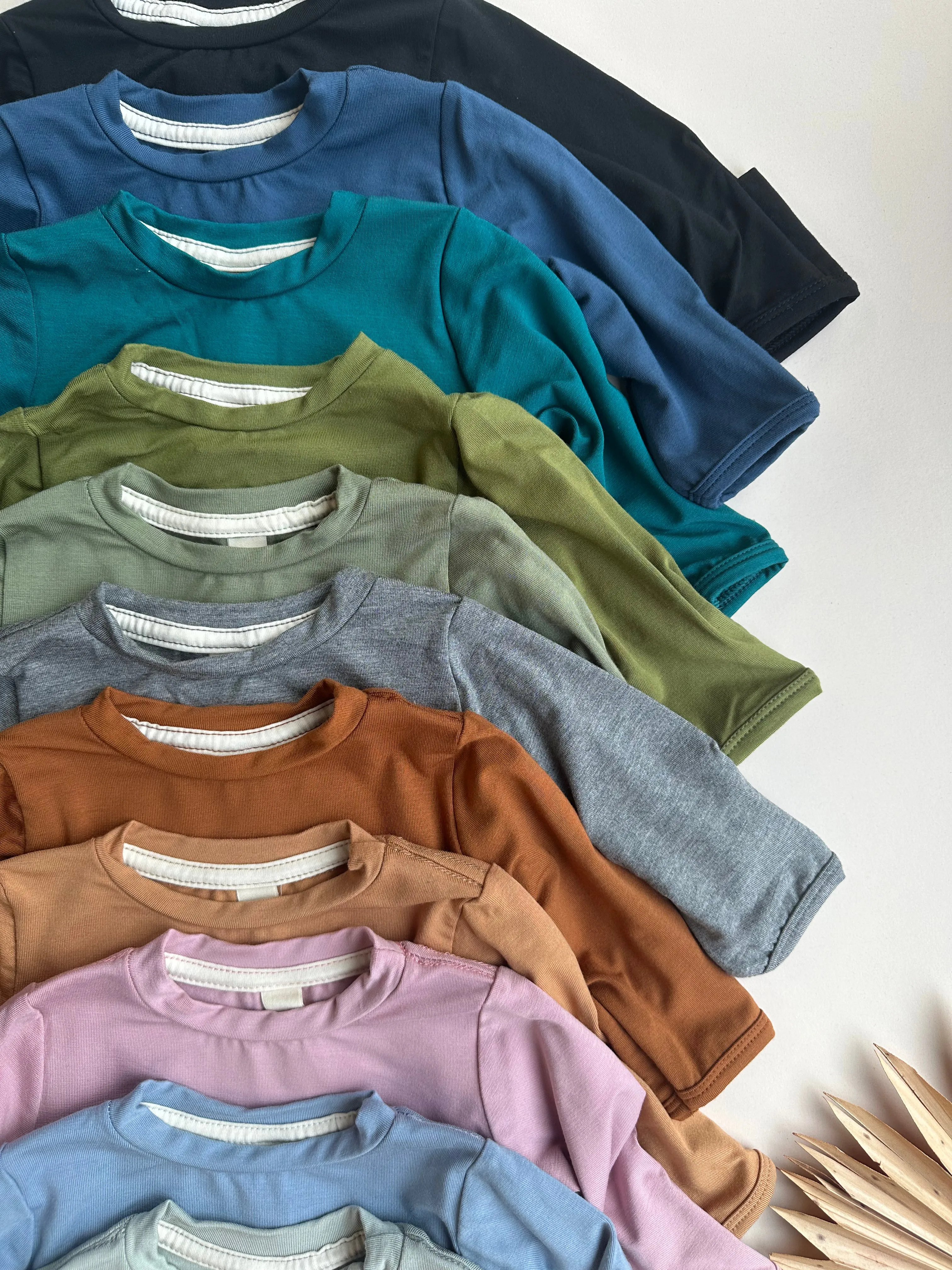 Long Sleeve Crew Neck Tee with Mittens | Eucalyptus