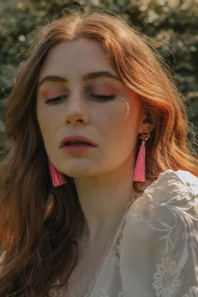 Xander Kostroma Gold Tone & Peach Pink Tassel Drop Earrings – 8cm, Handmade Statement Earrings, Elegant Peach Pink Tassels, Perfect for Fashion Lovers, Special Occasions & Gift Giving